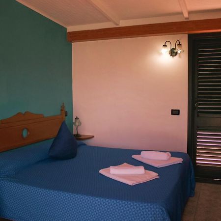 La Trinacria Bed & Breakfast Giardini Naxos Luaran gambar