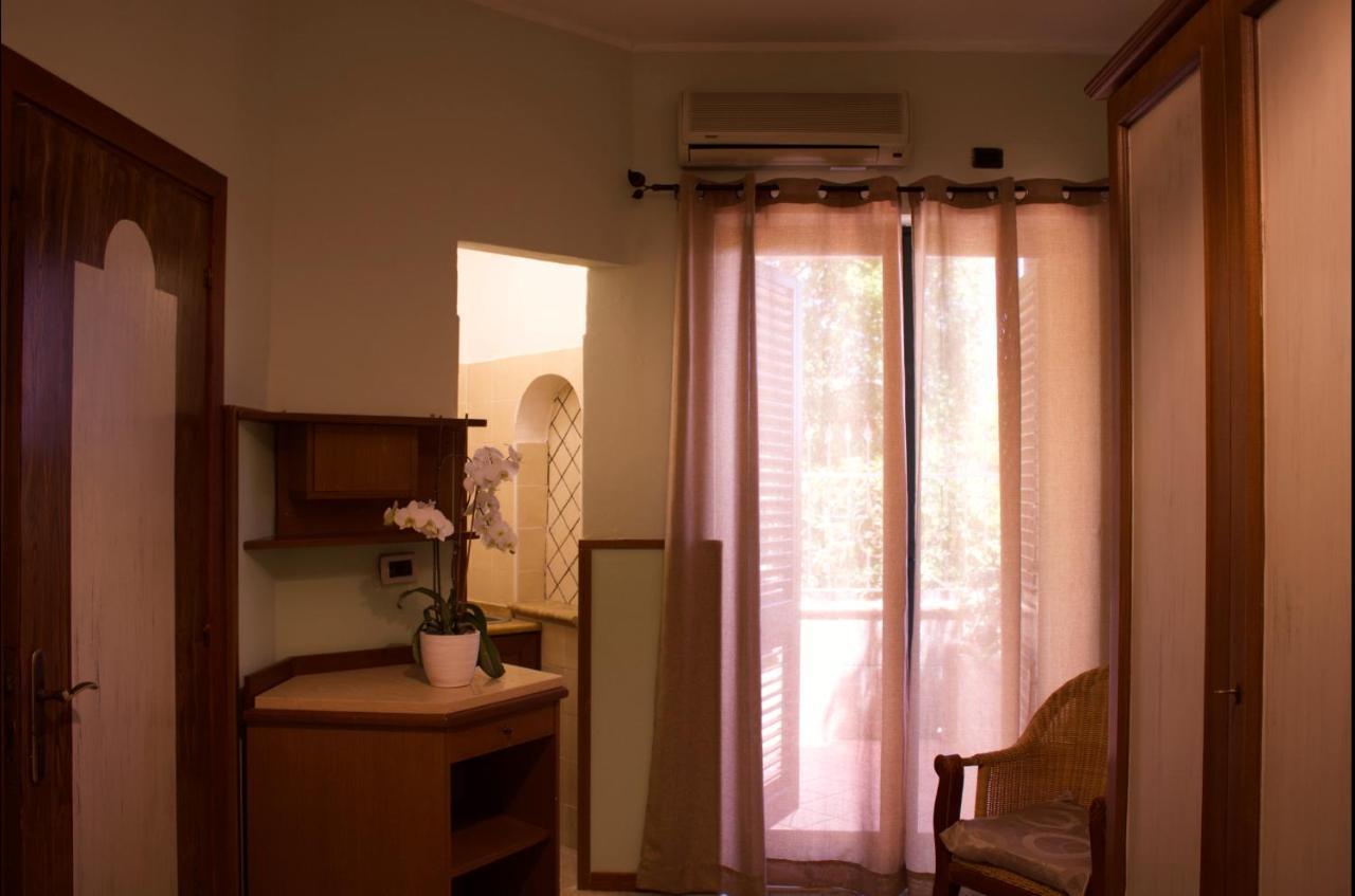 La Trinacria Bed & Breakfast Giardini Naxos Luaran gambar